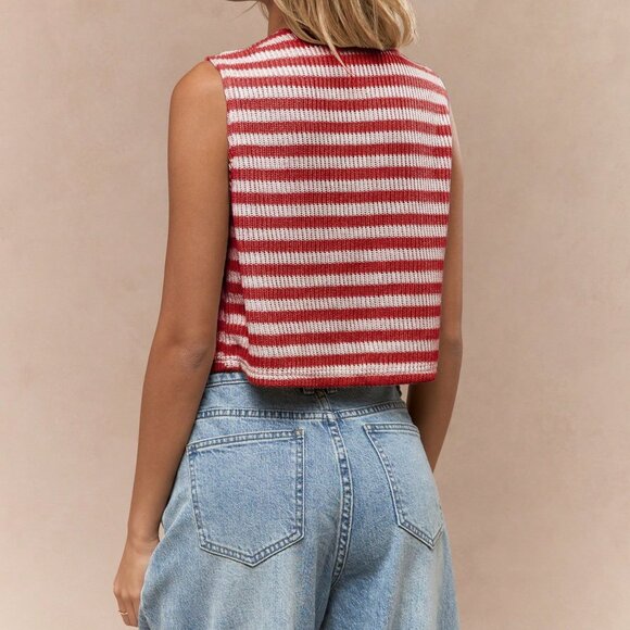 Red And White Casual Women's Style Button Front Knit Crop Vest Sleeveless Top - Picture 2 of 4
